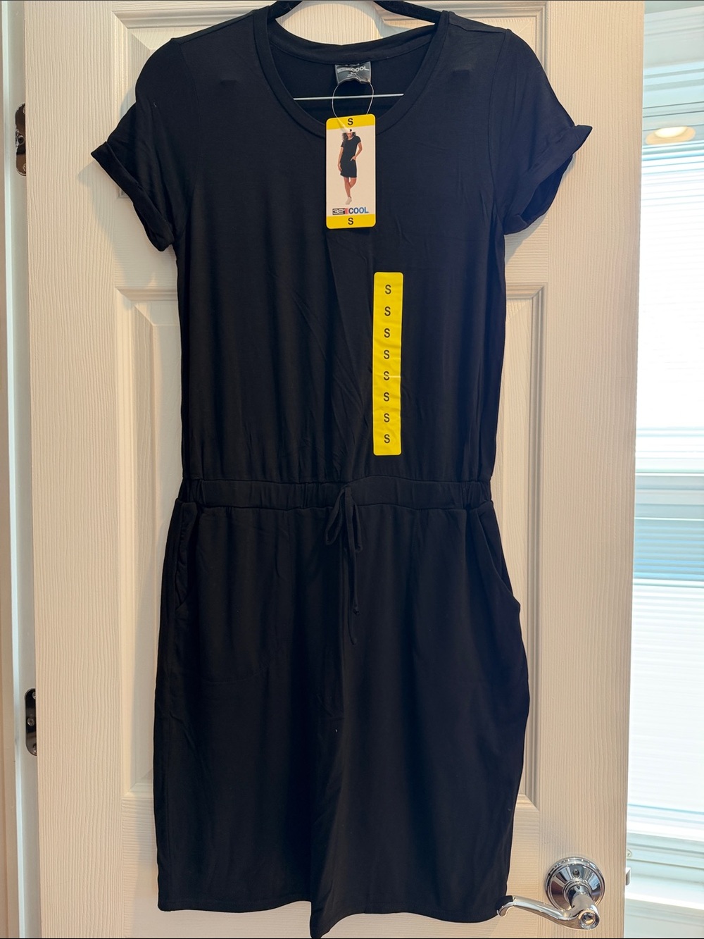 32 Degrees Black Short Sleeve Mini Dress with Drawstring Waist Small NWT